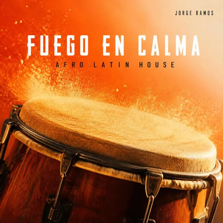 Portada cuadrada de afro/latino house nocturno: atmósfera urbana elegante, luces cálidas con sombras, silueta firme avanzando; sensación de calma con fuego interno; título “Fuego en Calma” legible.